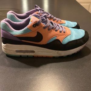 Air Max 1 Have a Nike day Size 10